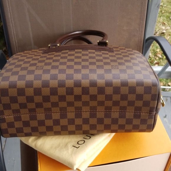 Authentic Nolita Louis vuitton - Picture 5 of 8